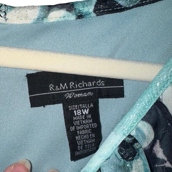 R & M RICHARDS Keyhole Handkerchief Hem Maxi Dress, Size 18W or 22W New w/ Tag - Picture 8 of 9